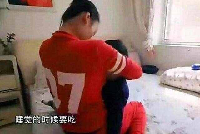 为什么男人喜欢吃奶一个男人对你身体上瘾的表现